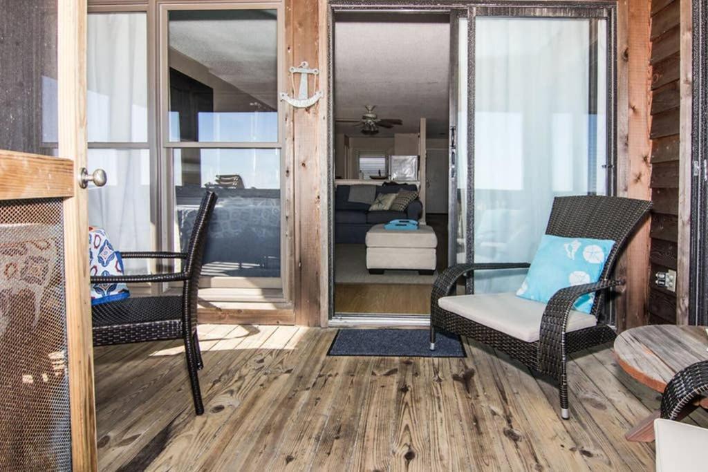 Pelican Point Unobstructed Beach Views Beach Access Out Back Door! Harbor Island Exterior foto